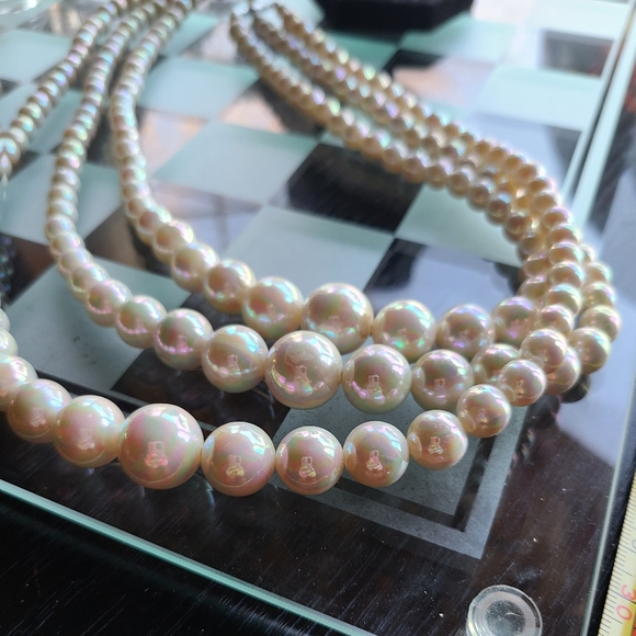 Vintage Jewelry - Ladies vintage necklace